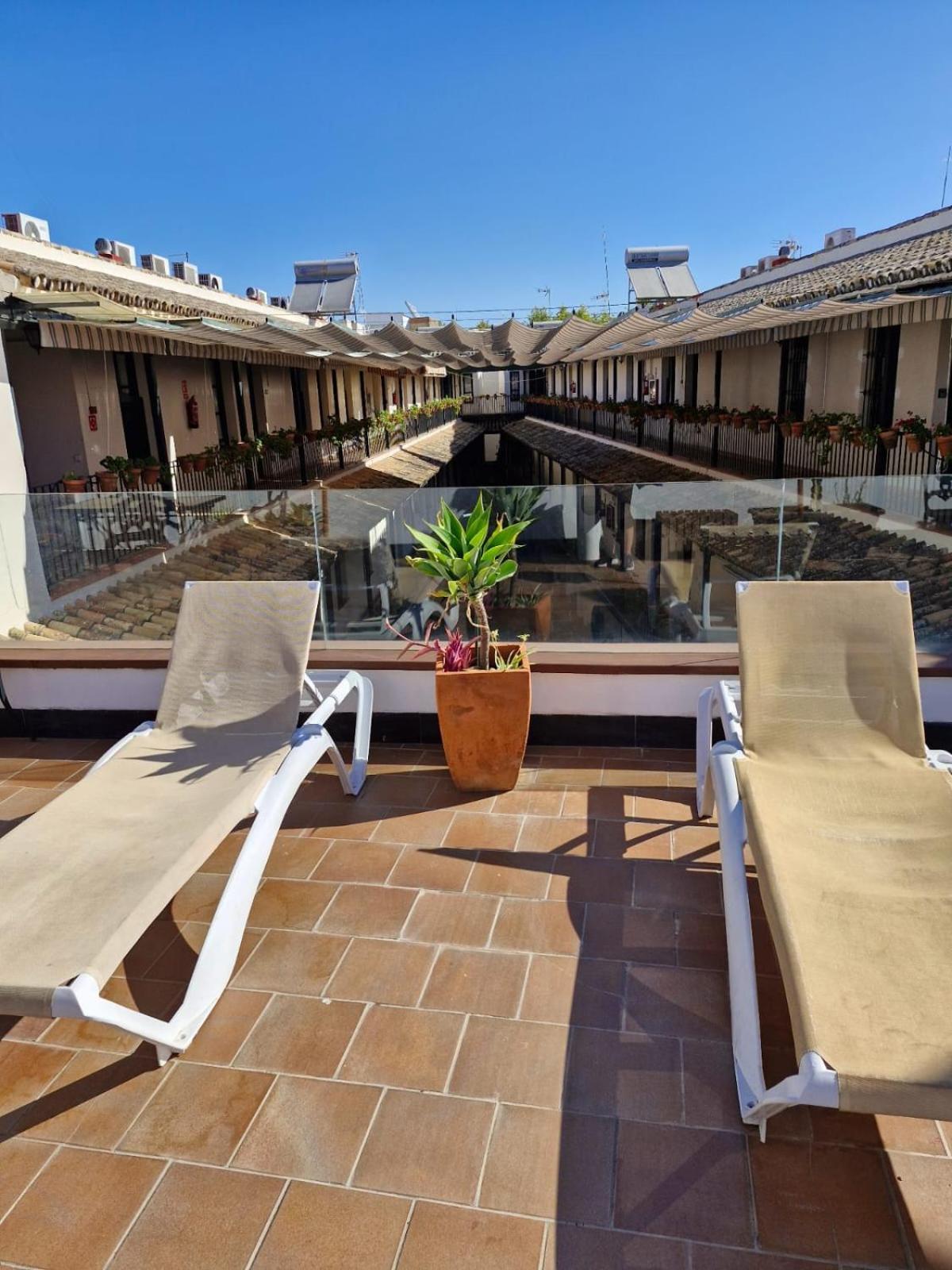 Patio Cartuja Apartment เซบีญา ภายนอก รูปภาพ