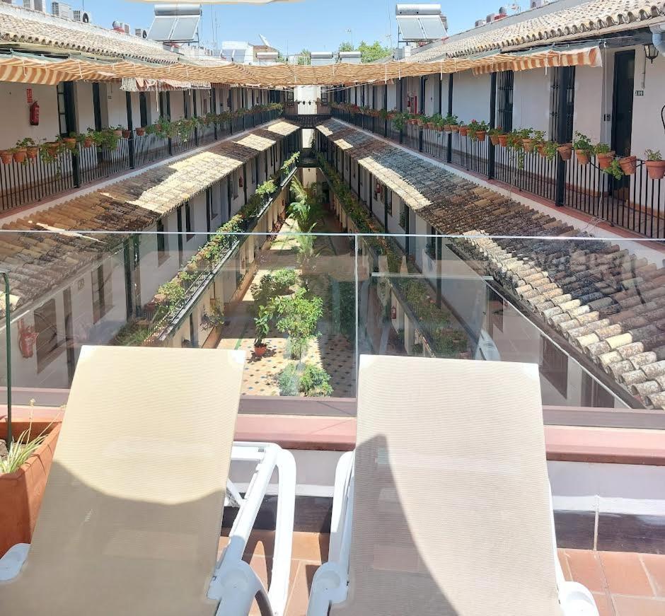 Patio Cartuja Apartment เซบีญา ภายนอก รูปภาพ